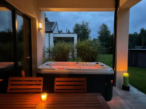 House Garden&Spa-Dom nad morzem z Sauną i Jacuzzy, Odargowo